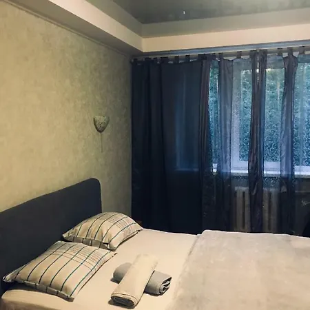 2 Bedrooms *
